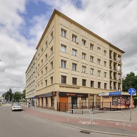 Apartament Swietojanska Apartment *